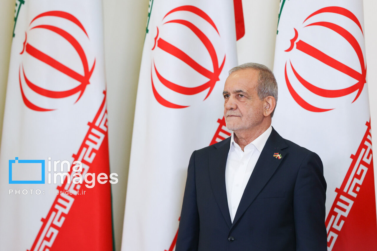 پزشکیان: مشکل اصلی اختلافات و تفرقه‌های ما با یکدیگر است؛ نه اسرائیل و آمریکا/ دشمن به ایجاد تفرقه در بین مردم ایران دل بسته بود