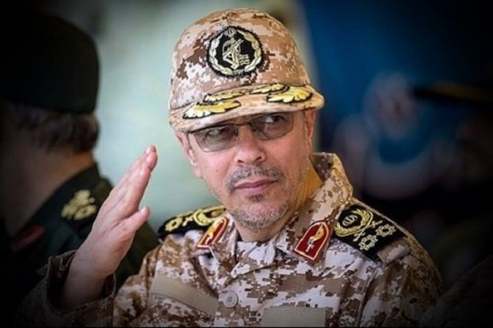 جزئیات مراسم سالگرد سردار باقری، همسر و فرزند ایشان / کدام چهره‌ها حضور داشتند؟