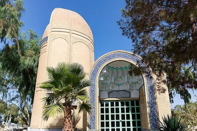 بانو امین نماد توانمندی زنان است/زن مجتهد می‌تواند مرجع معنوی باشد