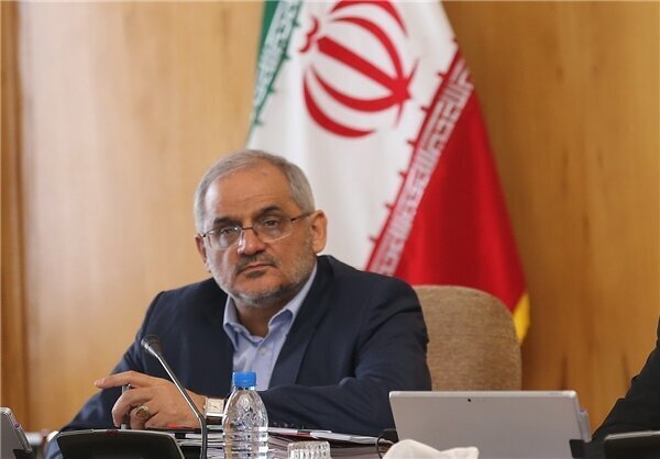 واکنش رئیس دفتر پزشکیان به محاصره دریایی توسط آمریکا/ دولت با تمام توان از نیروهای مسلح حمایت می‌کند/ معیشت مردم هم اولویت دولت است