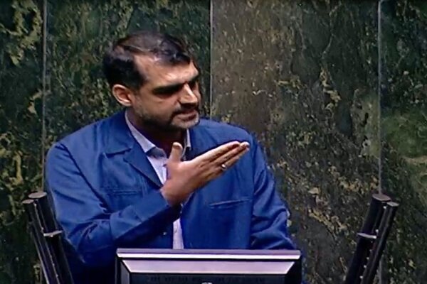 نماینده تندرو: حذف شدن من از هیات رئیسه کمیسیون عمران لطمه به اعتبار کمیسیون است! نماینده تندرو: حذف شدن من از هیات رئیسه کمیسیون عمران لطمه به اعتبار کمیسیون است!